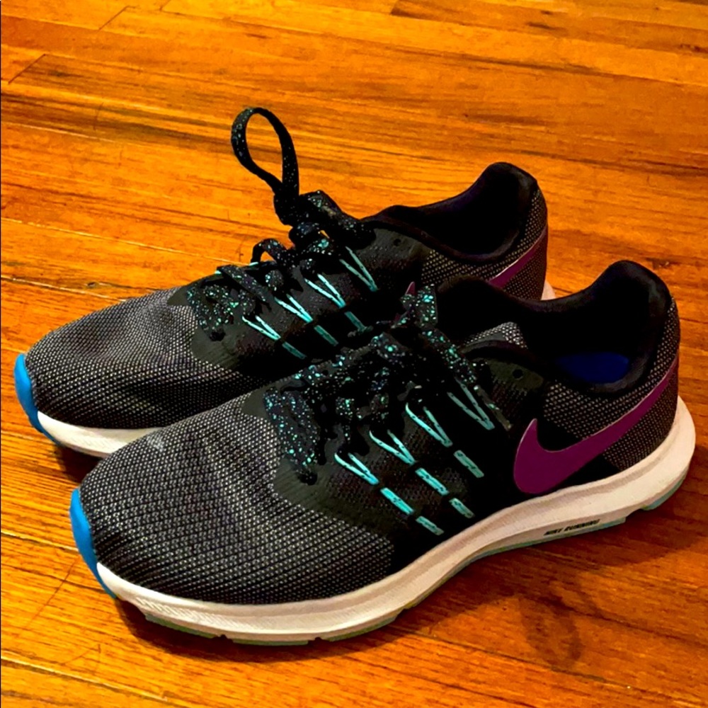 Nike run swift